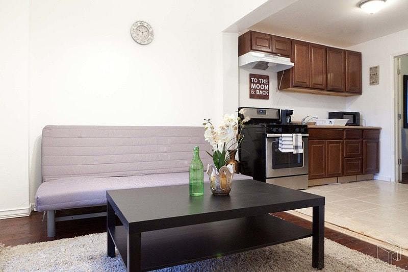 2nd image of 355 Vernon Ave #1