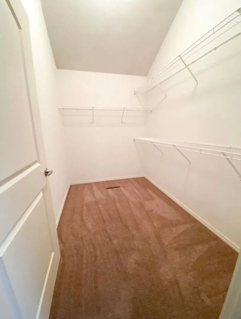 Spacious 3-Bedroom Ozark Duplex with 2-Car Garage $1,495! — Photo 3