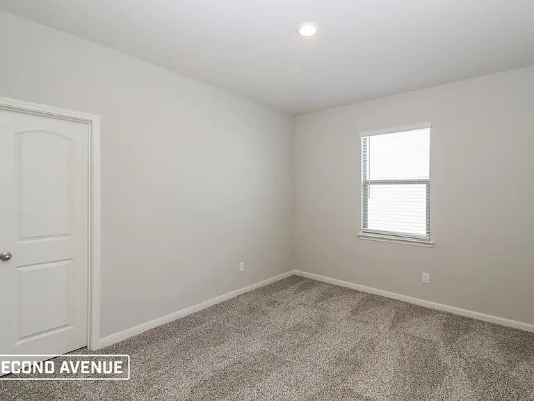 2105 Meadow Dr — Photo 16