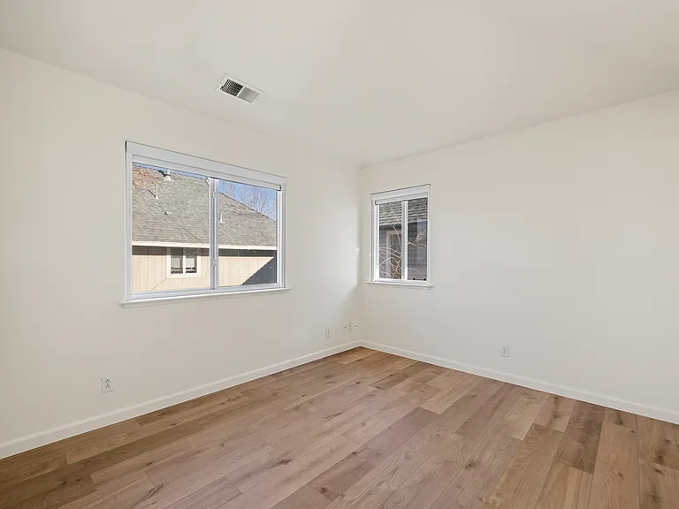 466 Len Cir — Photo 29