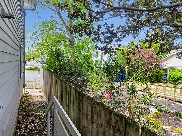 338 River Walk Dr — Photo 16