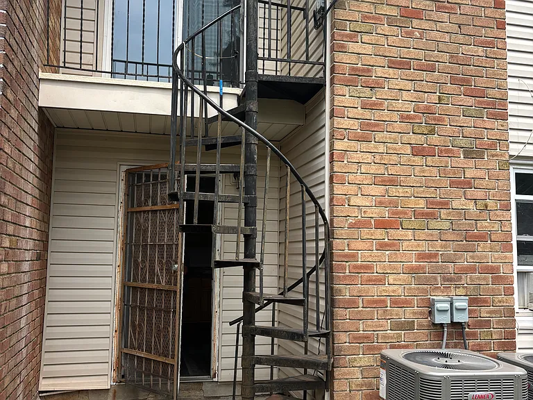 54 Whitaker Pl — Photo 13