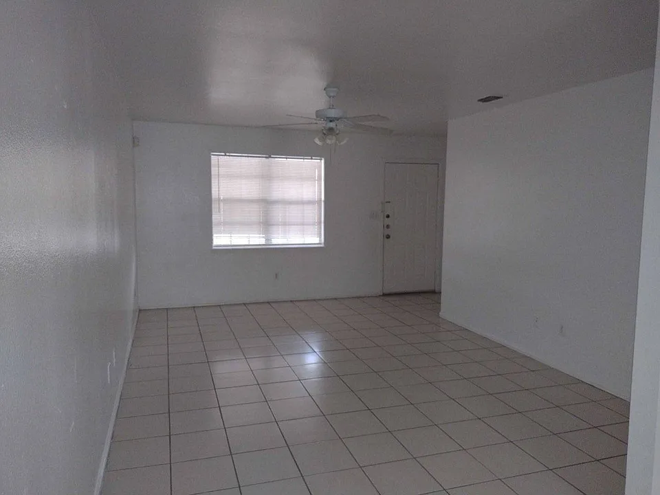 1612 Orange Ave #12