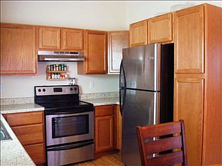 3rd image of 711 E Appomatox Ct