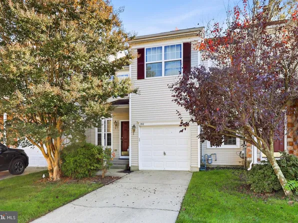 196 Chancellor Dr, Deptford, NJ 08096