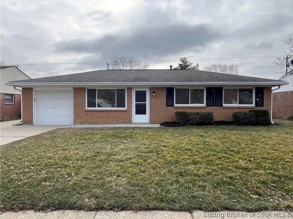 950 Spicewood Drive, Clarksville, IN 47129