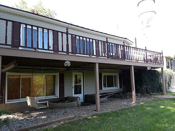 Lower level - back entrance