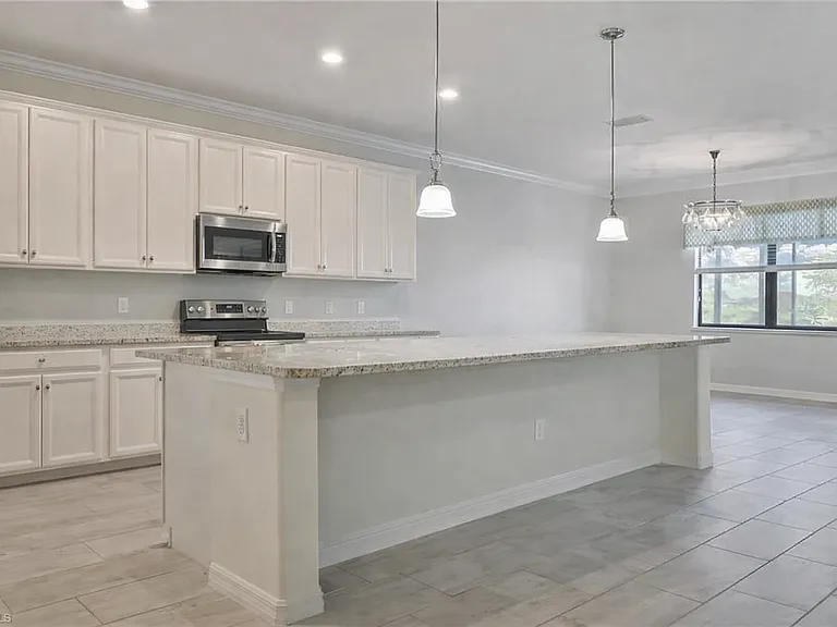 10736 Essex Square Blvd — Photo 7