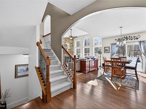 5th image of 104 Bentwood Dr