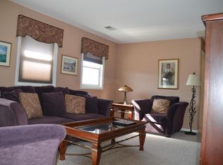 601 Mistletoe Ave APT 11, Point Pleasant Beach, NJ 08742