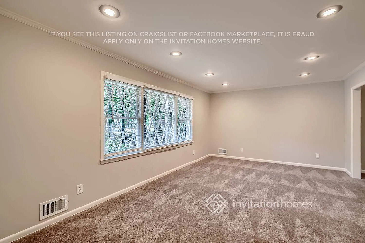 5340 Crestwood Cir Atlanta, GA 30349 — Photo 4