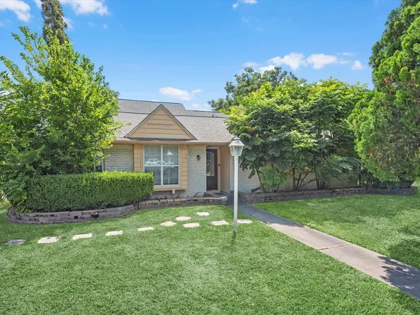 5747 Fontenelle Dr, Houston, TX 77035