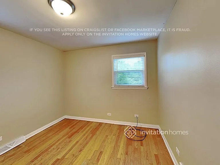 10111 S 53rd Ave — Photo 11