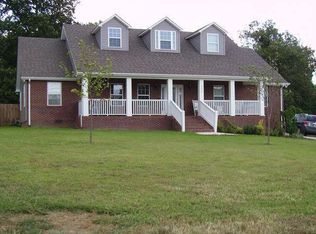 4052 Charlton Sq, Cookeville, TN 38501