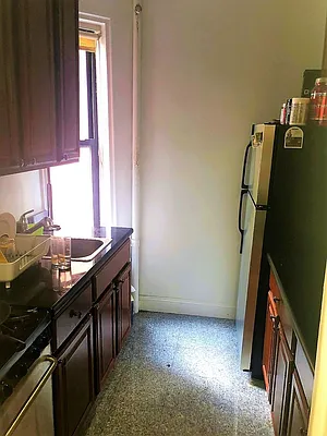 Rented by Dynamik Realty | media 35