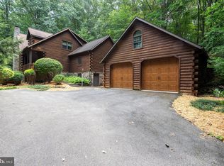 264 Mount Hope School Rd, Willow Street, PA 17584