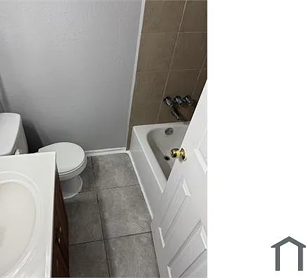 4709 Creek Ct — Photo 2