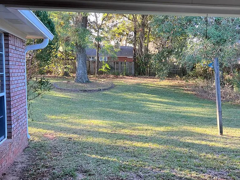 53 Michael Ln — Photo 36