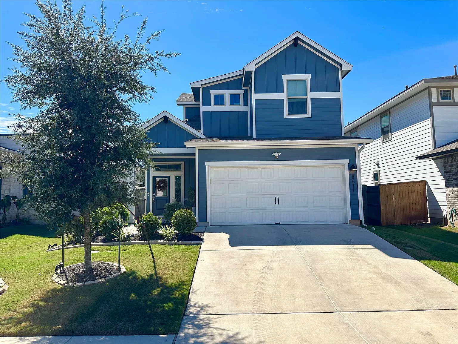 4 bed, 2.5 bath, 2275 sqft, $2,675 — Photo 1