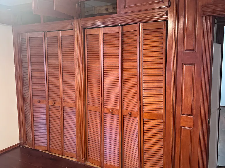 925 S Harlan Ave — Photo 2