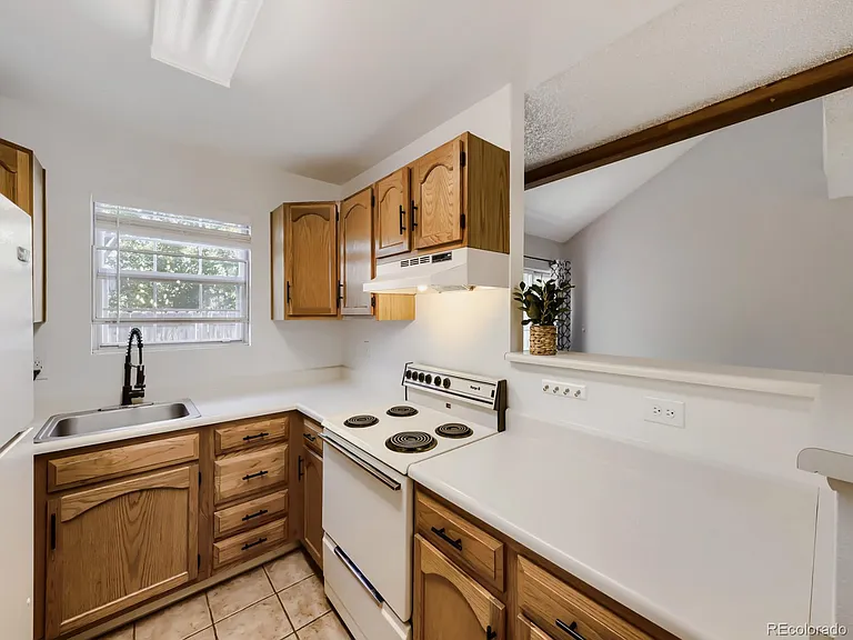 12332 Colorado Blvd #30 — Photo 11
