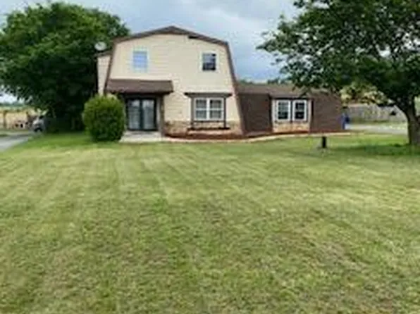 4521 Fort McCord Rd, Chambersburg, PA 17202