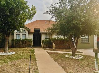 1916 Durango Ave, Laredo, TX 78046