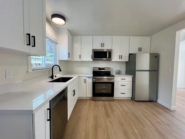 1909 San Ramon Ave APT 3, Mountain View, CA 94043