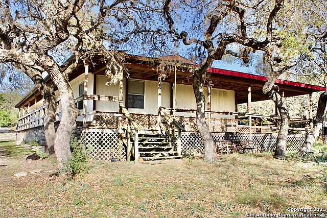 1st image of 1137 Willow Dr