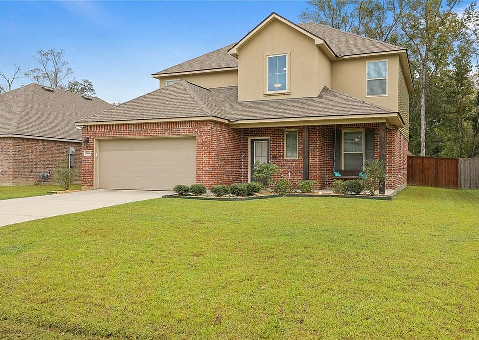 1st image of 75668 Sylvia Dr