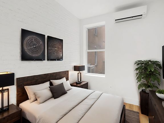 5th image of 1440 Pacific St #1