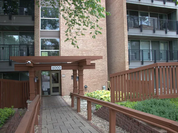 6000 Oakwood Dr APT 4D, Lisle, IL 60532
