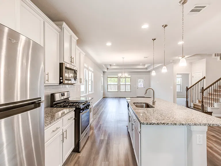 425 Arrowhead Vine St — Photo 10