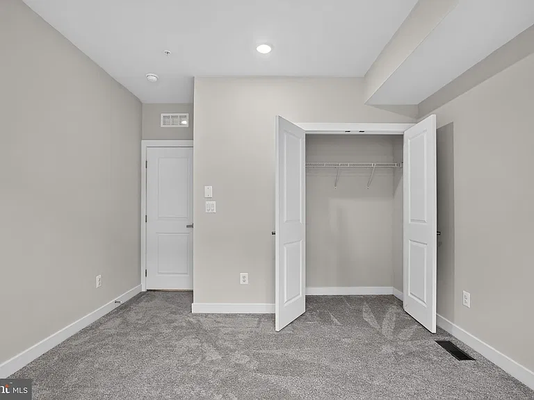 13246 Lake Woodland Way #5A — Photo 31