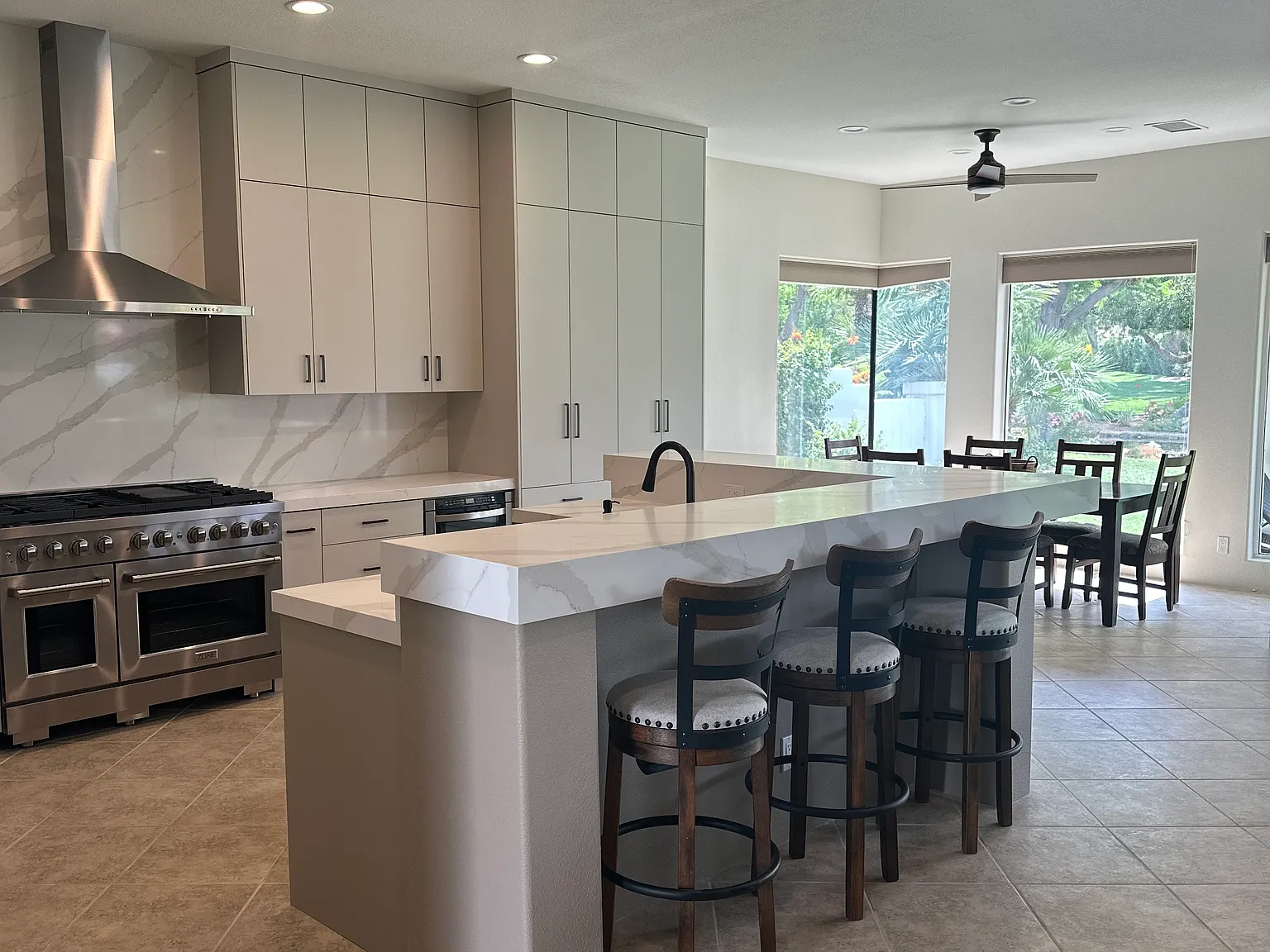 3 bed, 2450 sqft, $7,000 — Photo 1