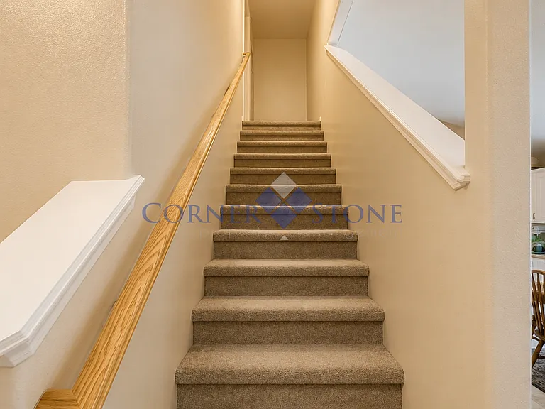 8179 E Portage St — Photo 15