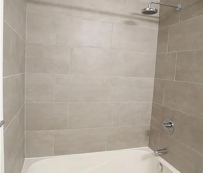 2520 Eglinton Ave W #1713 — Photo 12