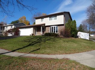 7102 Lindfield Rd, Madison, WI 53719