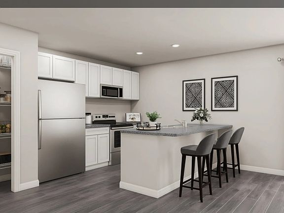 3rd image of 3517 Water Ridge Ct