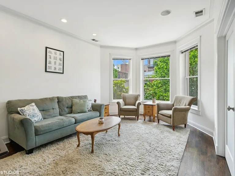 3647 N Wilton Ave #2 — Photo 5