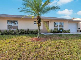 6188 Moonbeam Dr, Lake Worth, FL 33463
