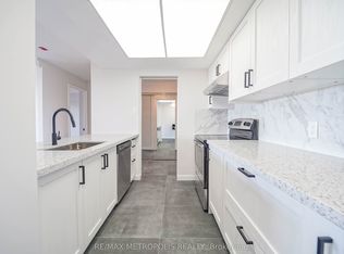 2 Raymerville Dr #502, Markham, ON L3P 7N7