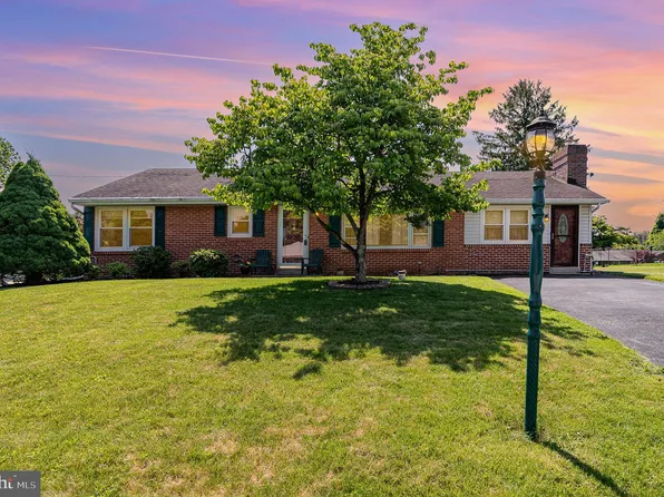 116 Sunset View Dr, New Cumberland, PA 17070