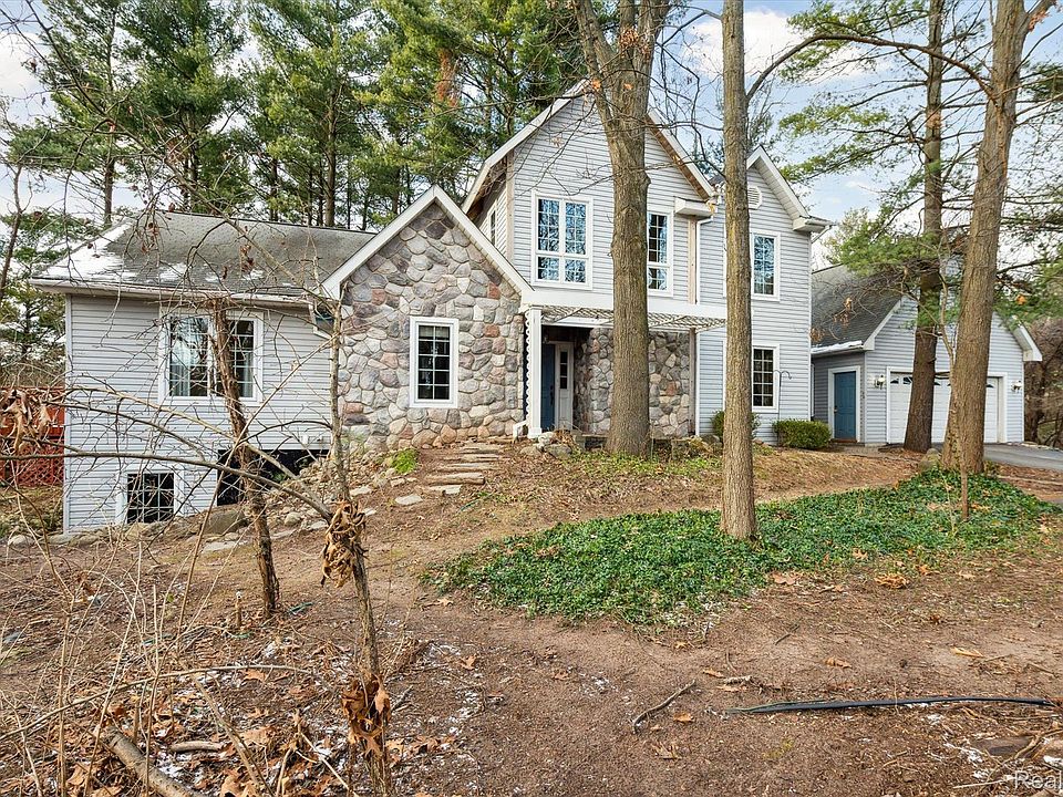 1st image of 7811 N Kilkenny Dr