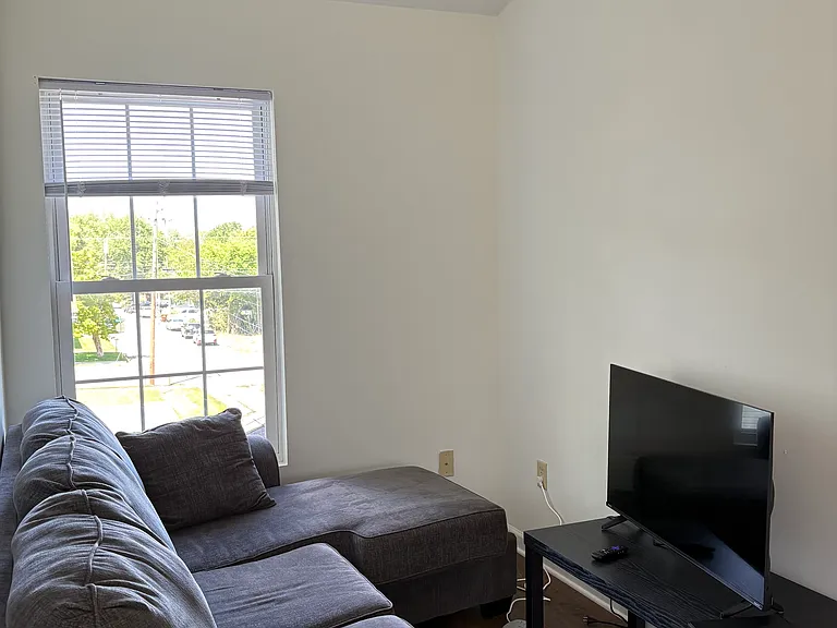 313 N College Ave #A — Photo 2