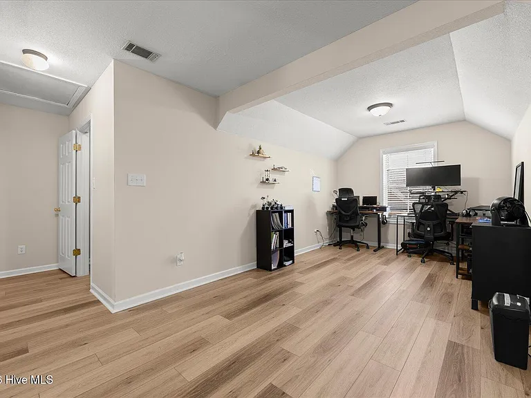 119 Grove Landing Ct — Photo 21