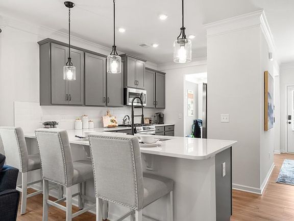 7th image of this home