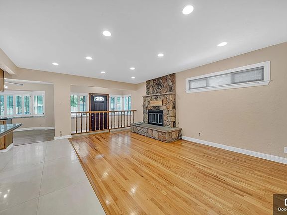 Living room to fireplace_09252023