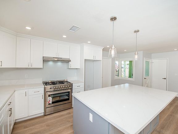 5th image of 6682 Anthony Ave