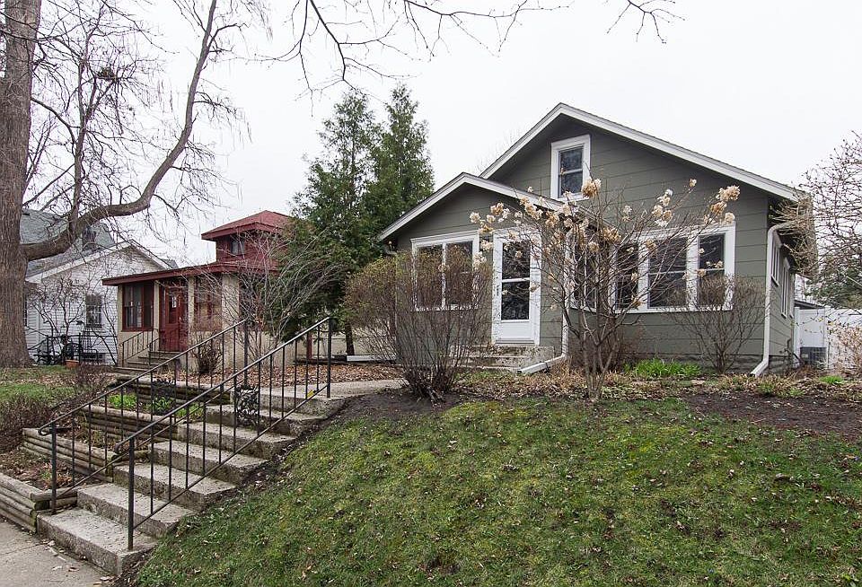 1st image of 2629 34th Ave S